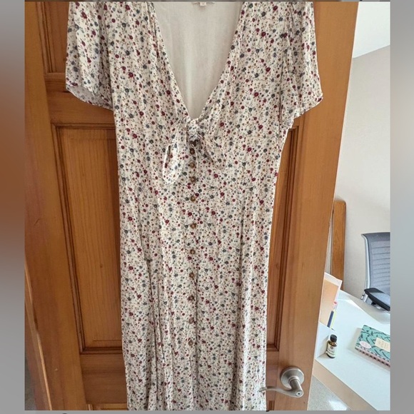 Sézane Ophelia Dress - Picture 9 of 10